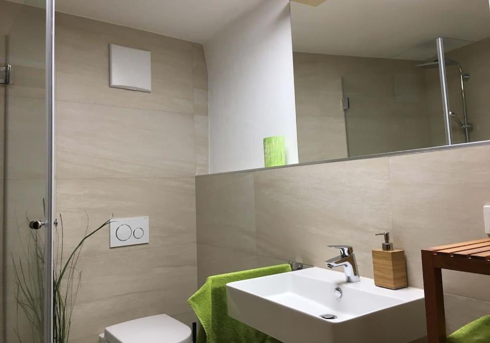 Relax.Land - Apart Grinzens 90Qm Ferienwohnung Exterior photo
